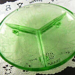 VINTAGE LIME GREEN DEPRESSION GLASS FOOTED DEVIDED PLATE